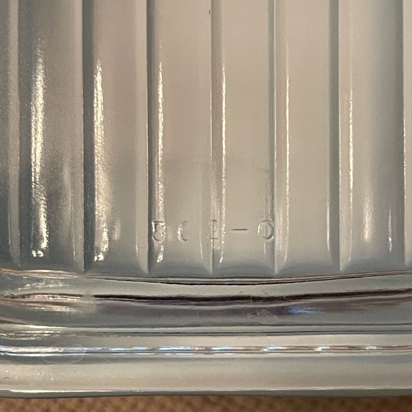 Pyrex Refrigerator Blue Dish with lid - Picture 6 of 6